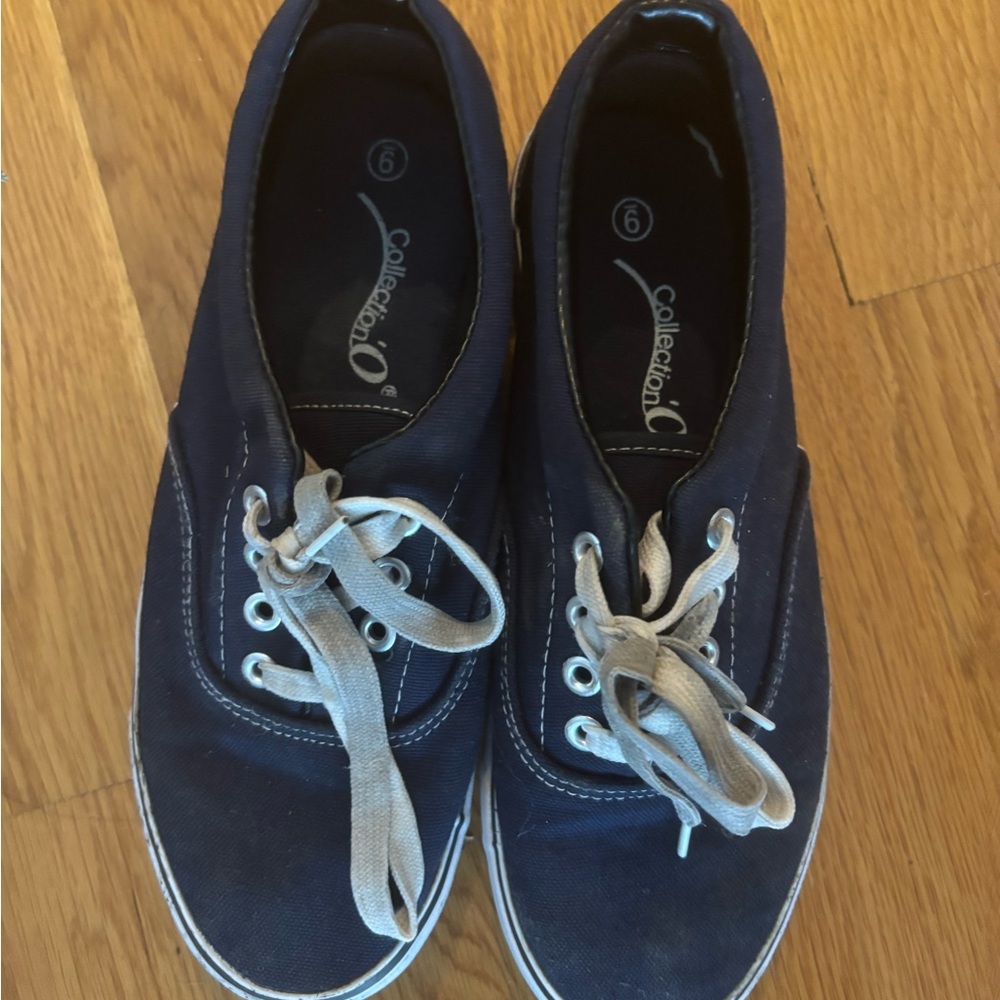 Collection B Women's Navy Canvas Sneakers